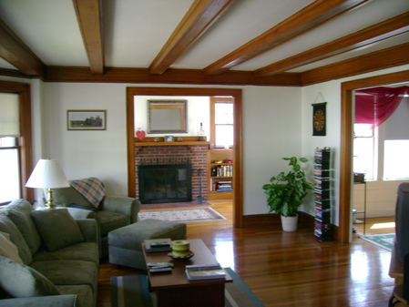 Brilliant & DEEEP living room