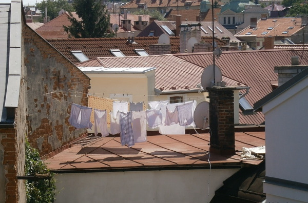 roof tops, laundry hanging