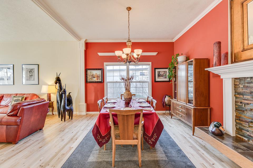 diningroom, livingroom colorful walls, hardwood floors