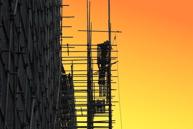 scaffold, yellow sky