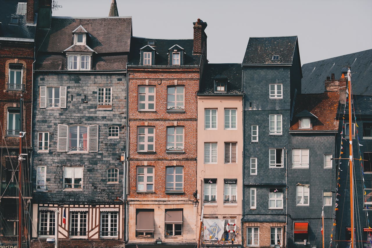 Old brick buildings. Image by Pexels