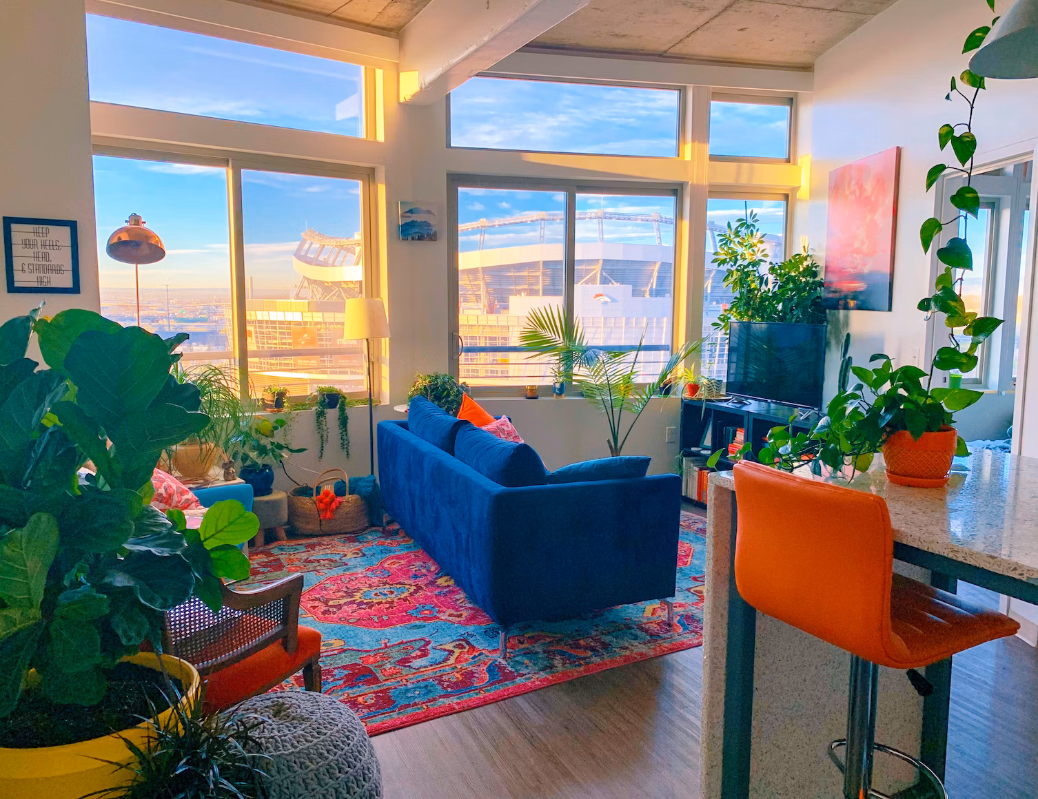 Room with lost of plants