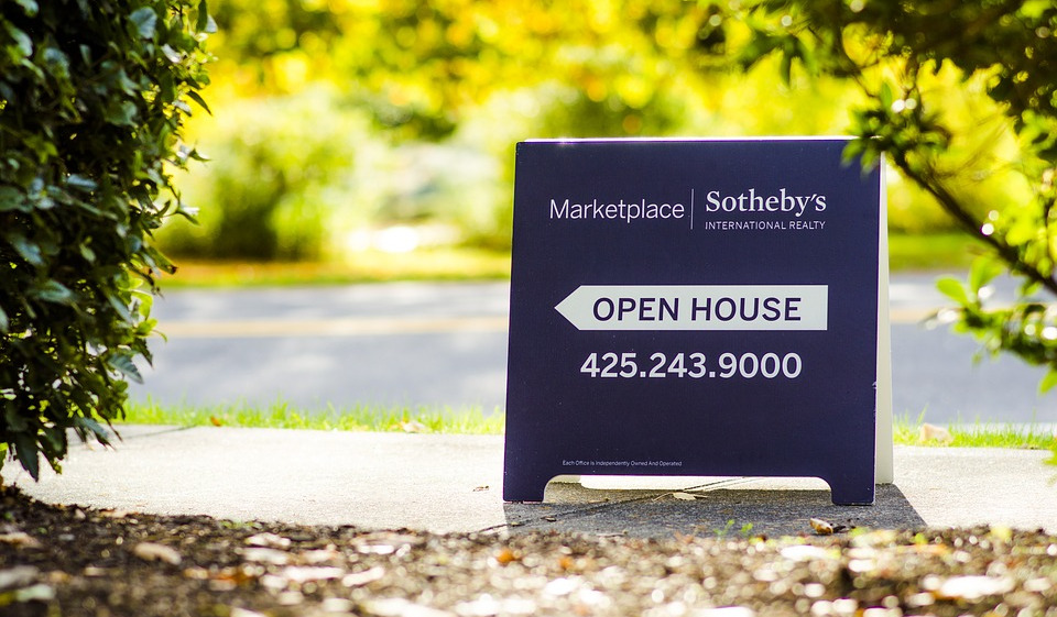 Open house sign