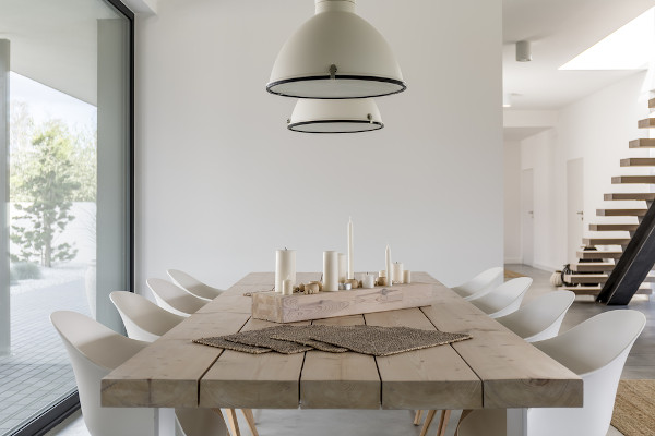 Diningroom table