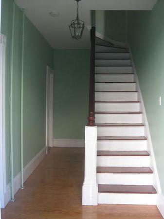 Available June 1, Great 2 Level second and third floor suite