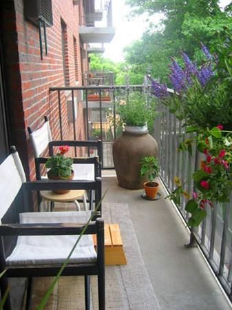 Coolidge Corner 2 Bed, 1.5 Bath Condo With Pool + Garage Parking For July 1st