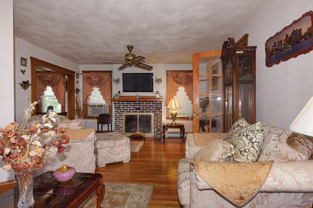 Photo 10