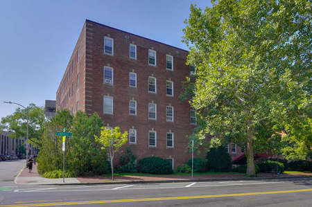 1716 Cambridge Street, CAMBRIDGE - near Davis Square