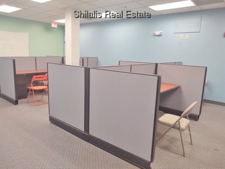 BURLINGTON OFFICE SPACE FOR LEASE - EVERYTHING IS INCLUDED - SHORT TERM OK. 