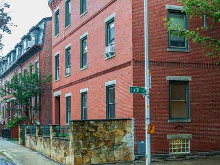 76 Fairmont Street