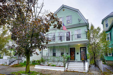 93  Pennsylvania Avenue