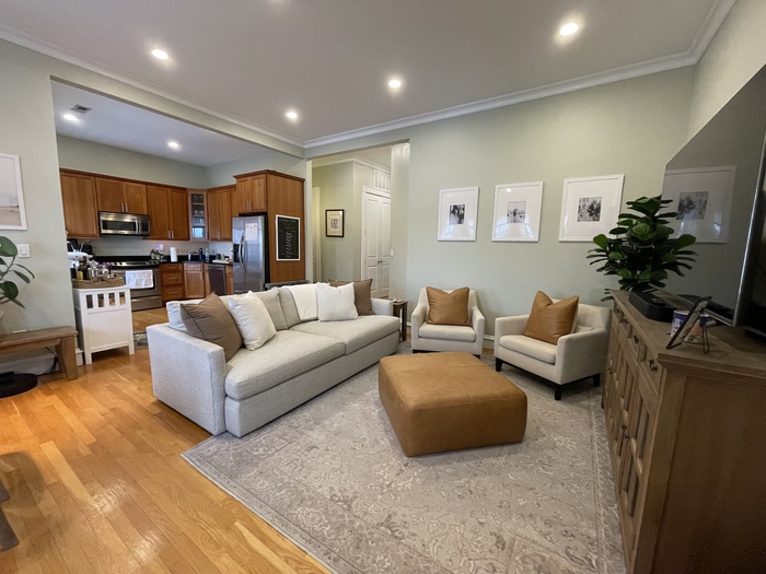 2 bedroom apartment in Cambridge - Riverside - Advantage Realty, LLC - Cambridge