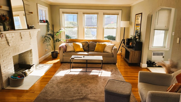 2 bedroom apartment in Boston - Brighton - Gibson Sotheby's International Realty