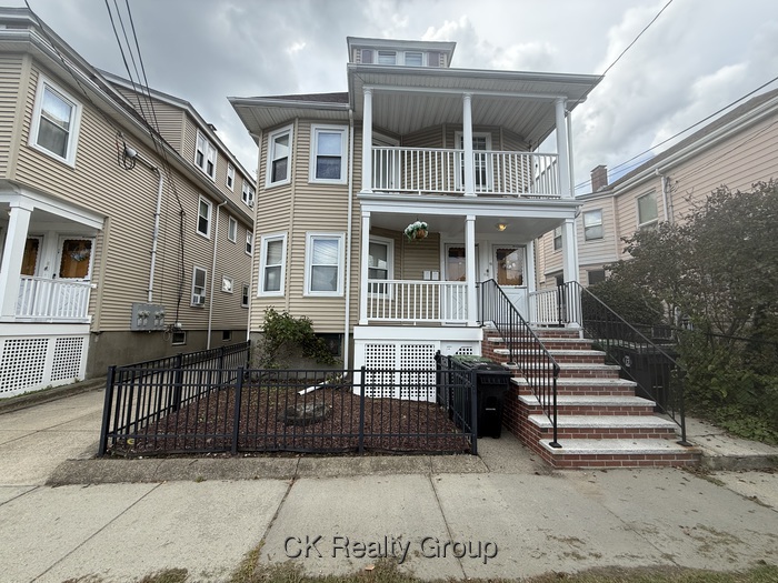 Great Location!!! East Watertown Apt - Avail. Now!