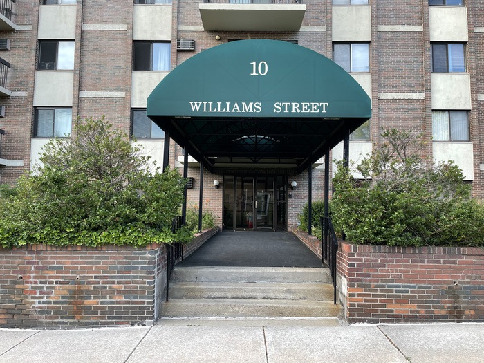 10 Williams Street, WATERTOWN