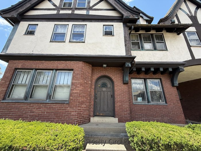 98 Mount Auburn Street, WATERTOWN, WATERTOWN