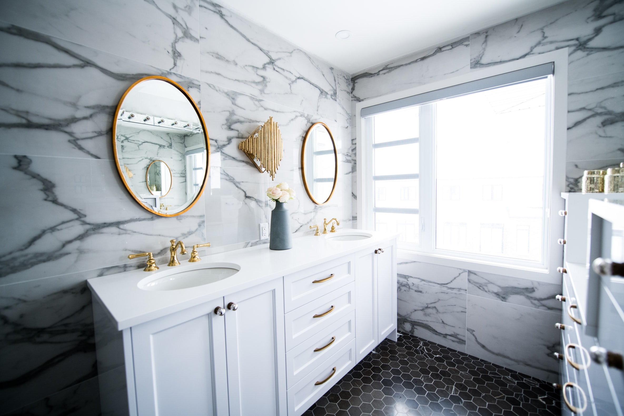 Modern Bathroom