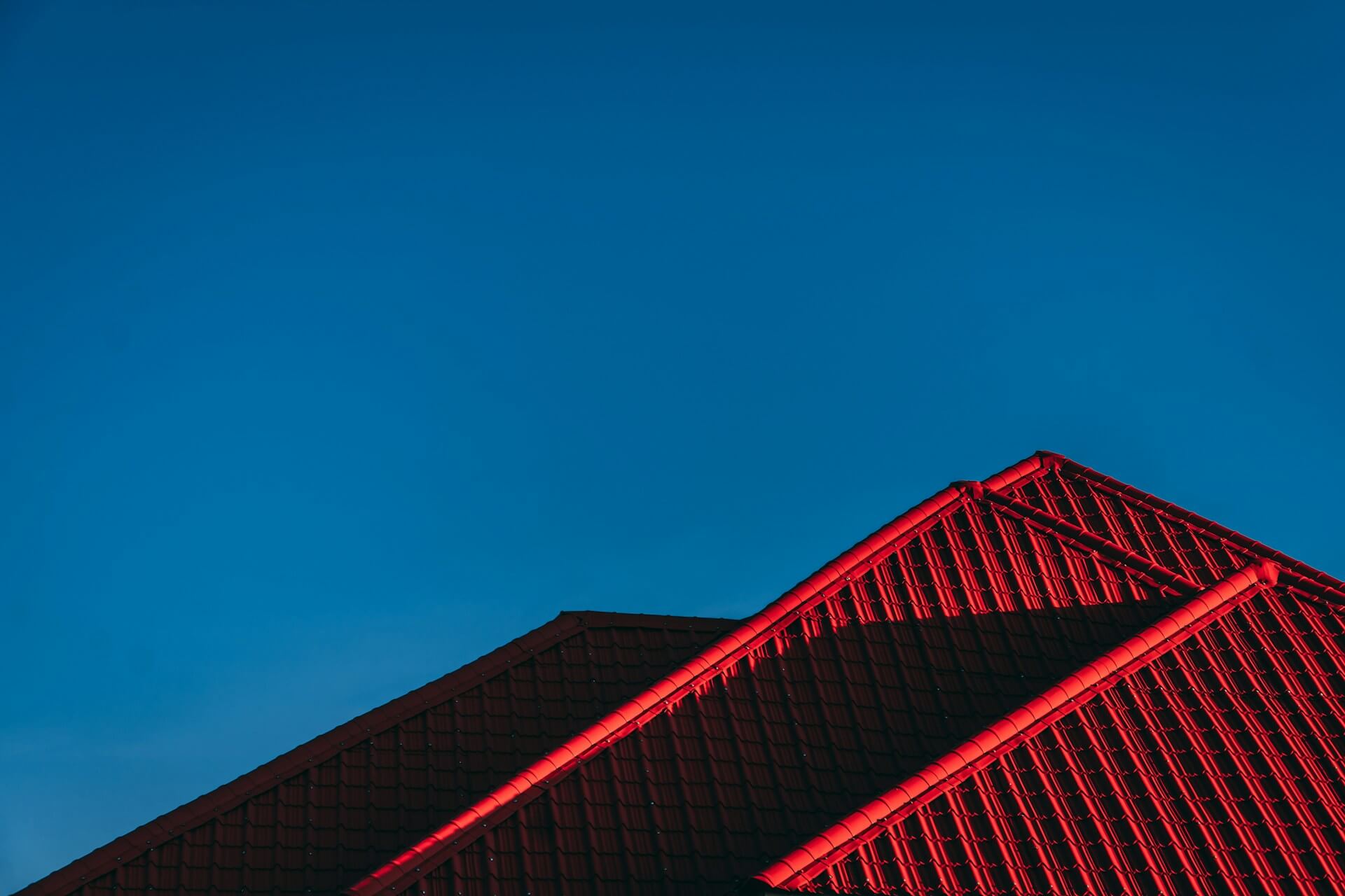red roof, blue sky